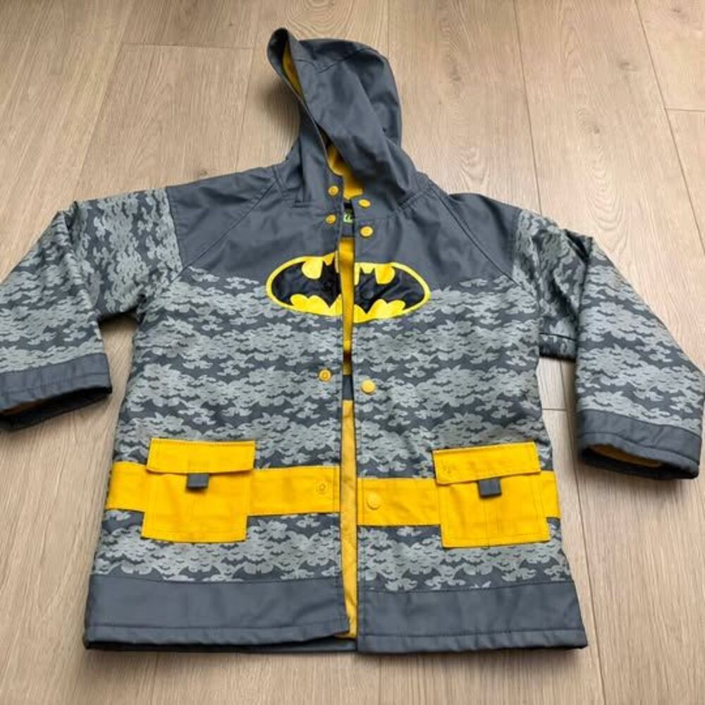 Western Chief Batman Raincoat size 6 kids